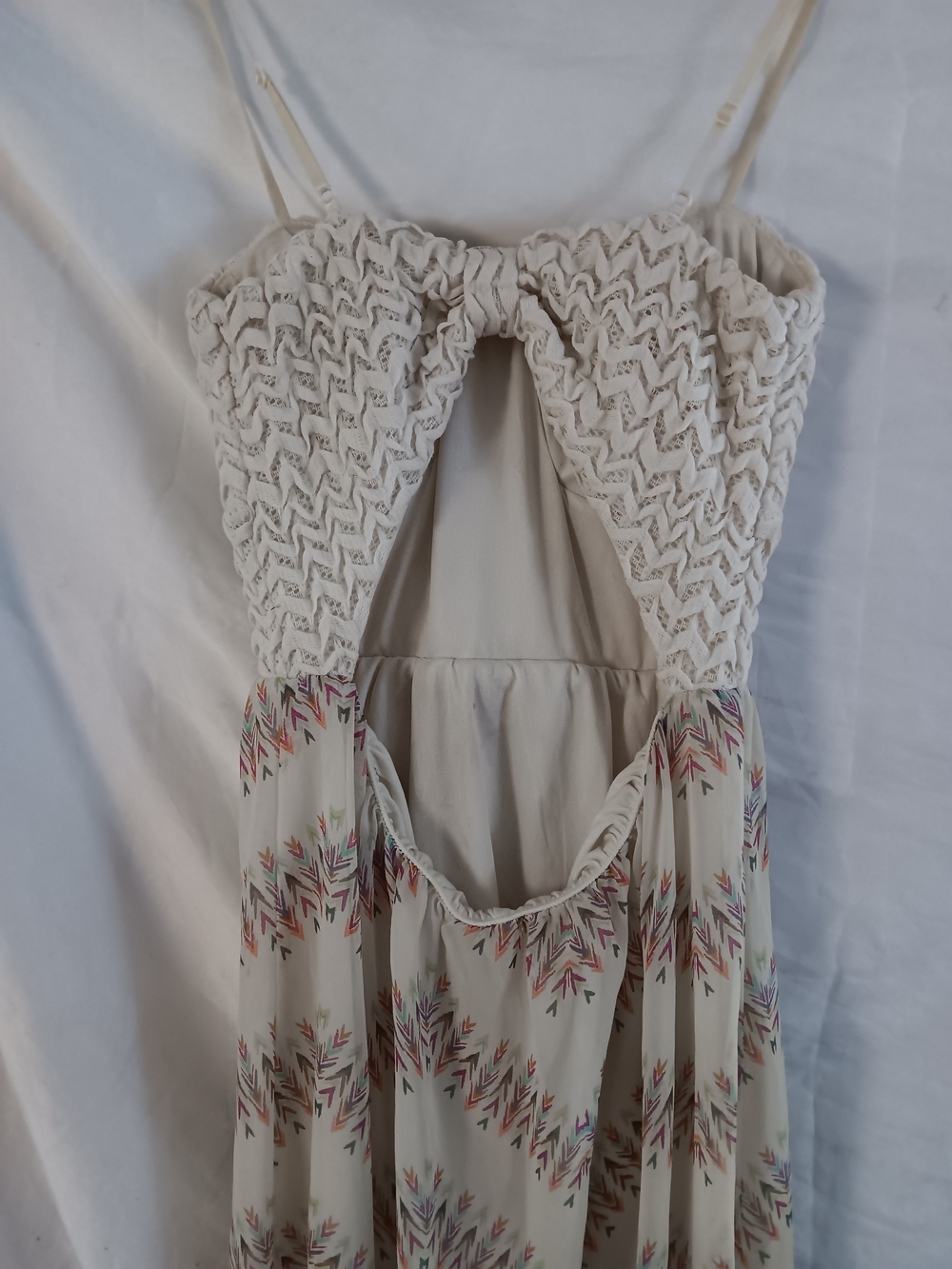 Boho Maxi Dress Women's Small Cream Crochet Bodice Open Back Pastel Aztec Print - Picture 6 of 9